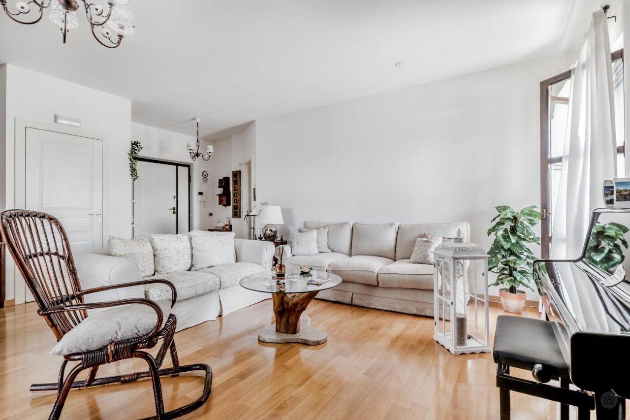 B&B A Casa Di Giulia Guidonia 外观 照片