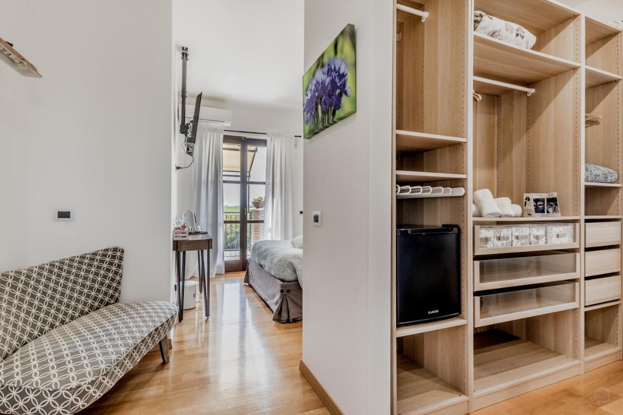 B&B A Casa Di Giulia Guidonia 外观 照片