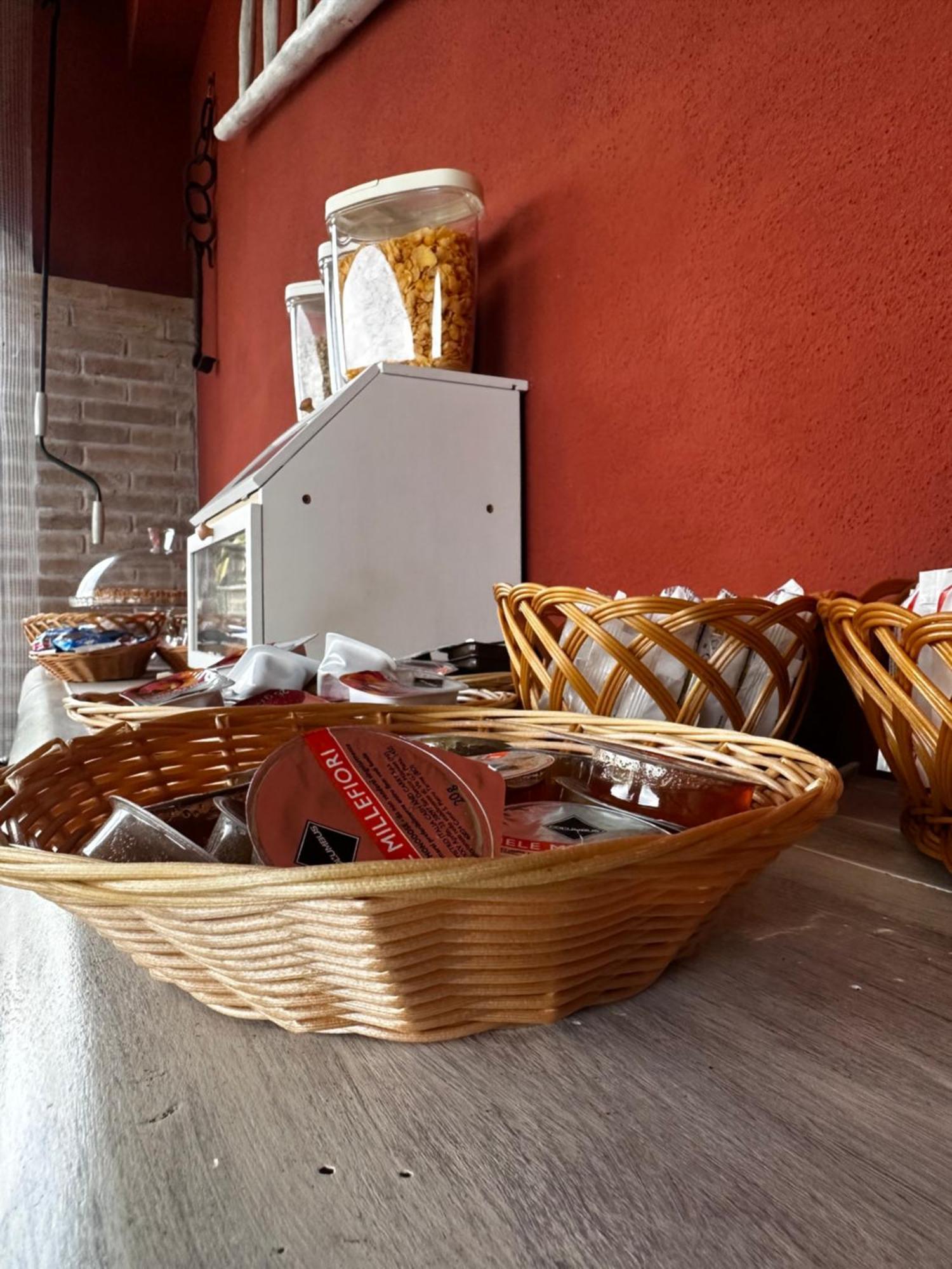 B&B A Casa Di Giulia Guidonia 外观 照片